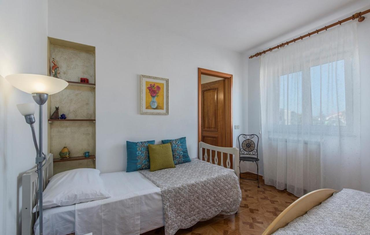 Apartment Complex Orzan Lovrecica Exterior photo